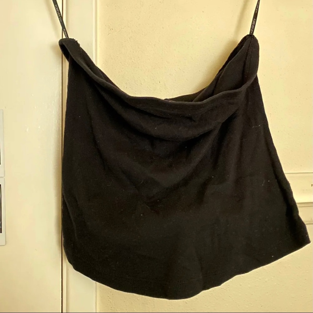 black crop top
